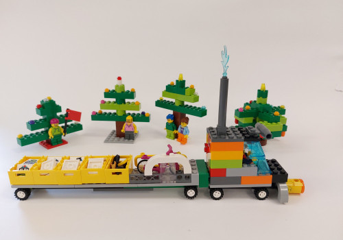 Lego klotsipood deals