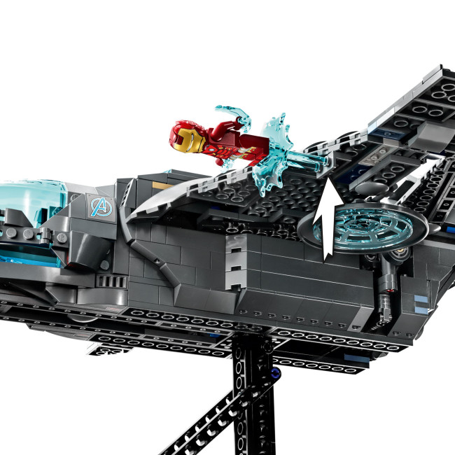 76248 Atriebēju Quinjet