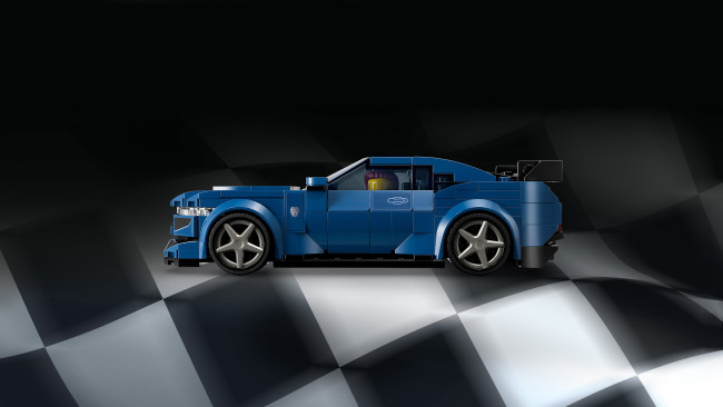 76920 Ford Mustang Dark Horse sportauto