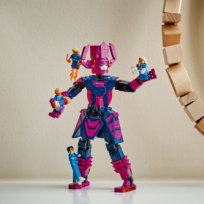 76316 Fantastiline nelik vs. Galactus ehitusfiguur