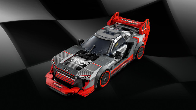 76921 Audi S1 e-tron quattro võidusõiduauto