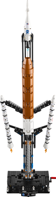 42221 NASA Artemis palaišanas sistēmas raķete