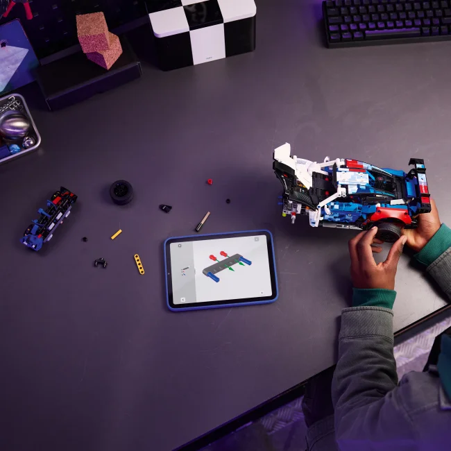 42226 BMW M4 GT3 EVO sacīkšu auto