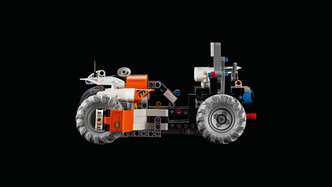 42178 Avaruuskuormaaja LT78