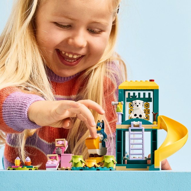 11201 Bluey ja Chloe lõbus mänguväljak