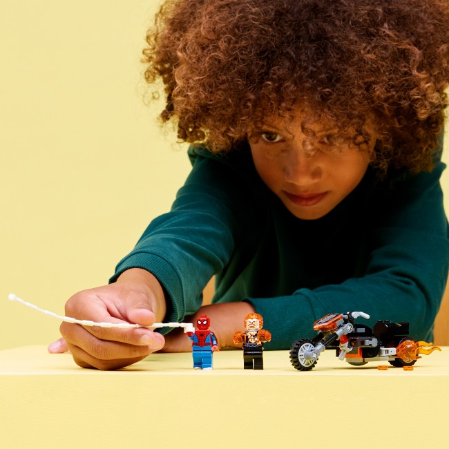 76335 Spider-Man vastaan Aaveajajan moottoripyörä