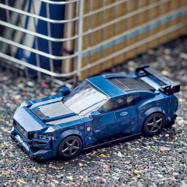 76920 Ford Mustang Dark Horse sportauto