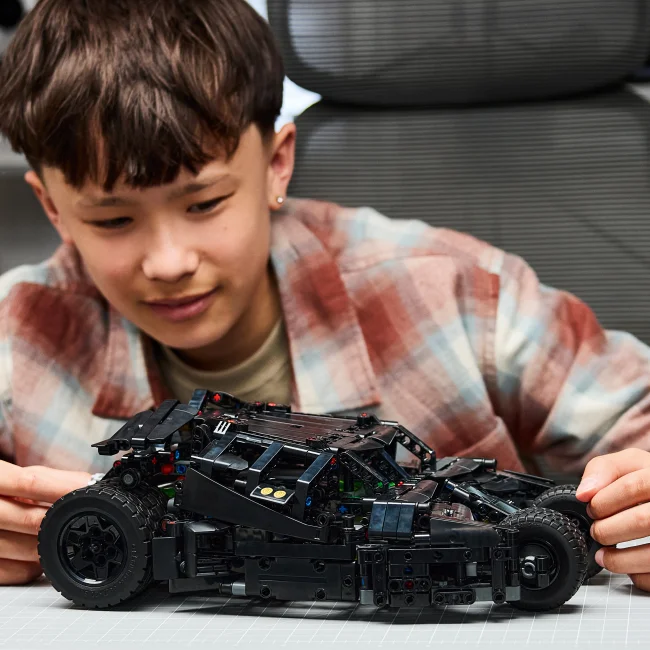 42239 Batmobile™ Tumbler