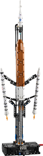 42221 NASA Artemis palaišanas sistēmas raķete