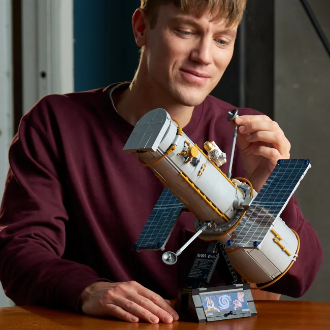 11382 Hubble'i kosmoseteleskoop