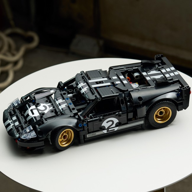 42223 1966 Ford GT40 MKII ‑kilpa-auto