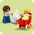 10470 LEGO DUPLO Town Современный дом для семьи с фигурками 3 в 1