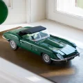 11381 LEGO Icons Jaguar E-Type