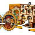 76412 LEGO Harry Potter TM Puuskupuhin tuvan vaakuna